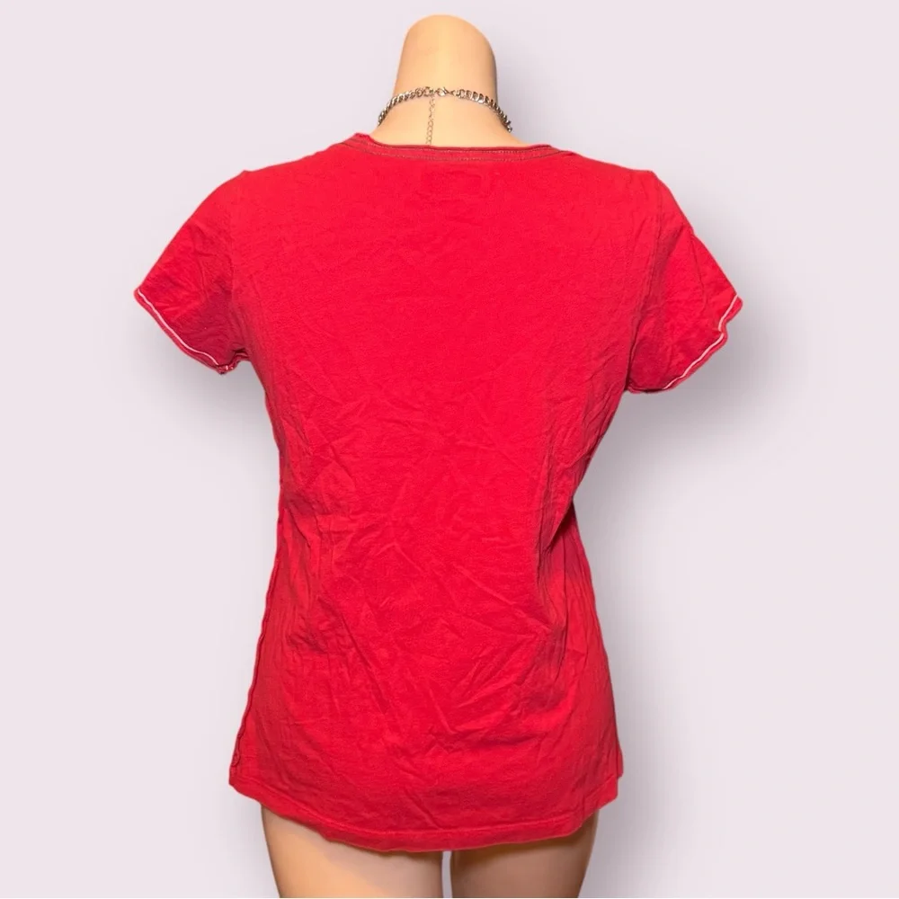 Tampa Bay Buccaneers Women’s Red T-Shirt - Picture 2 of 7